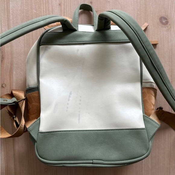 Loungefly Bags Minnie Mouse Safari Giraffe Loungefly Backpack